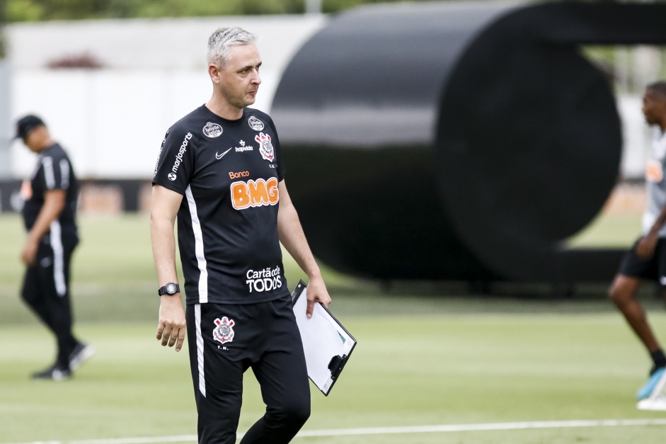 Tiago Nunes concordou com insatisfao da torcida pelos resultados do incio de 2020