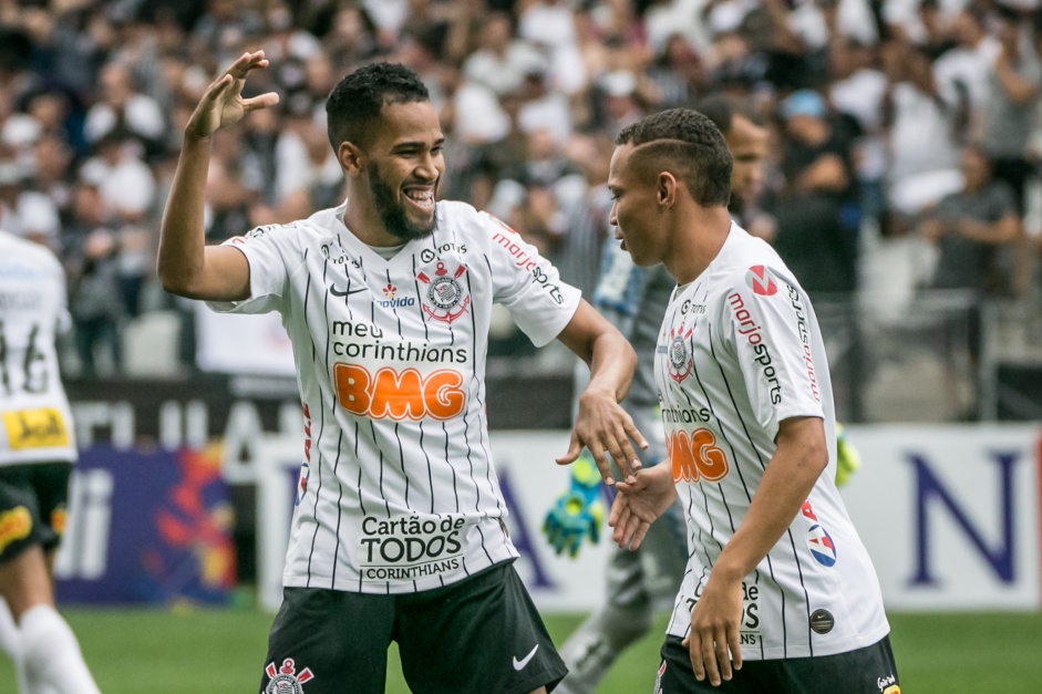 Corinthians bateu o Santos em clssico na Arena