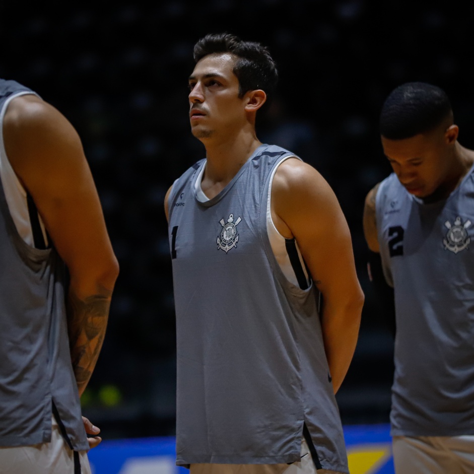 Fischer antes do jogo contra o Rio Claro