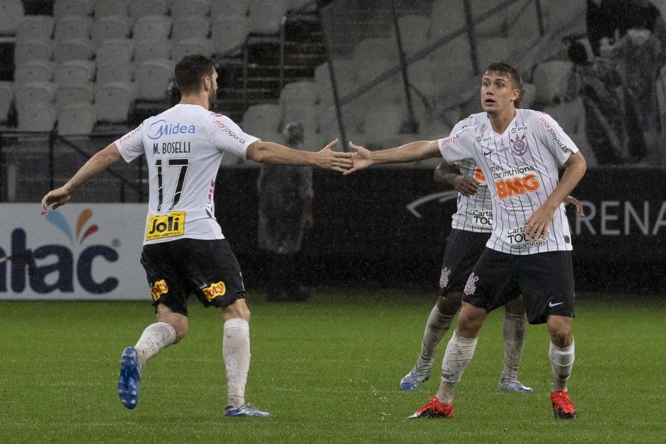 Corinthians tem duelo decisivo para manter-se vivo no Paulisto