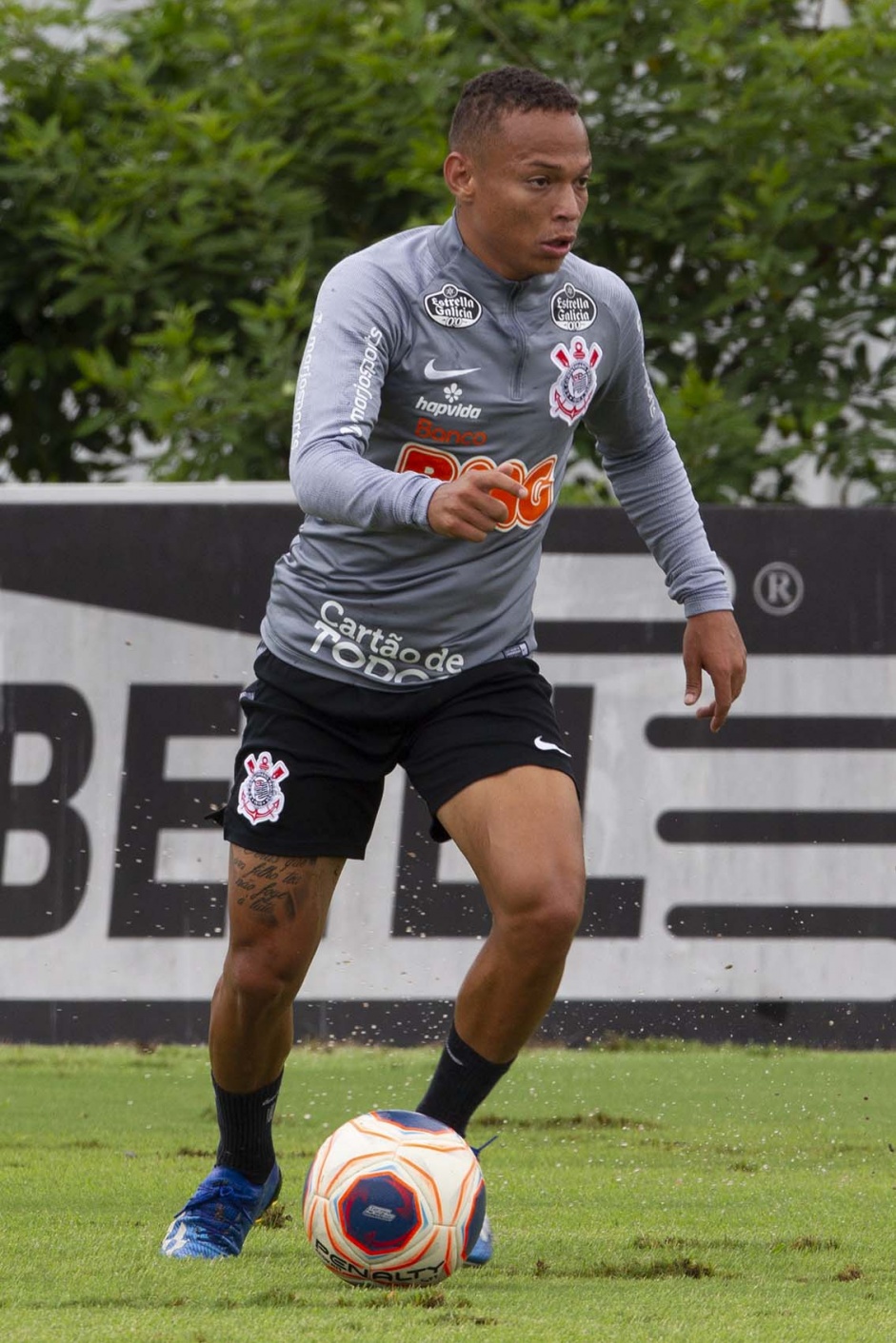 Janderson durante o treino do Corinthians na manhã desta quinta-feira