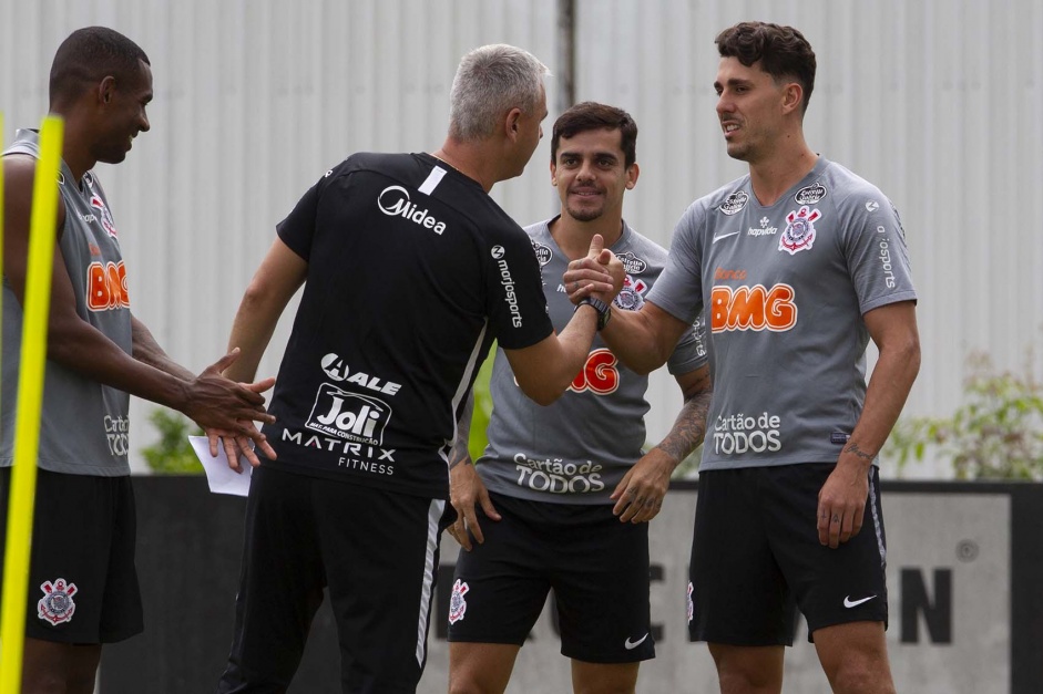 Corinthians treinou nesta segunda-feira, no CT Joaquim Grava
