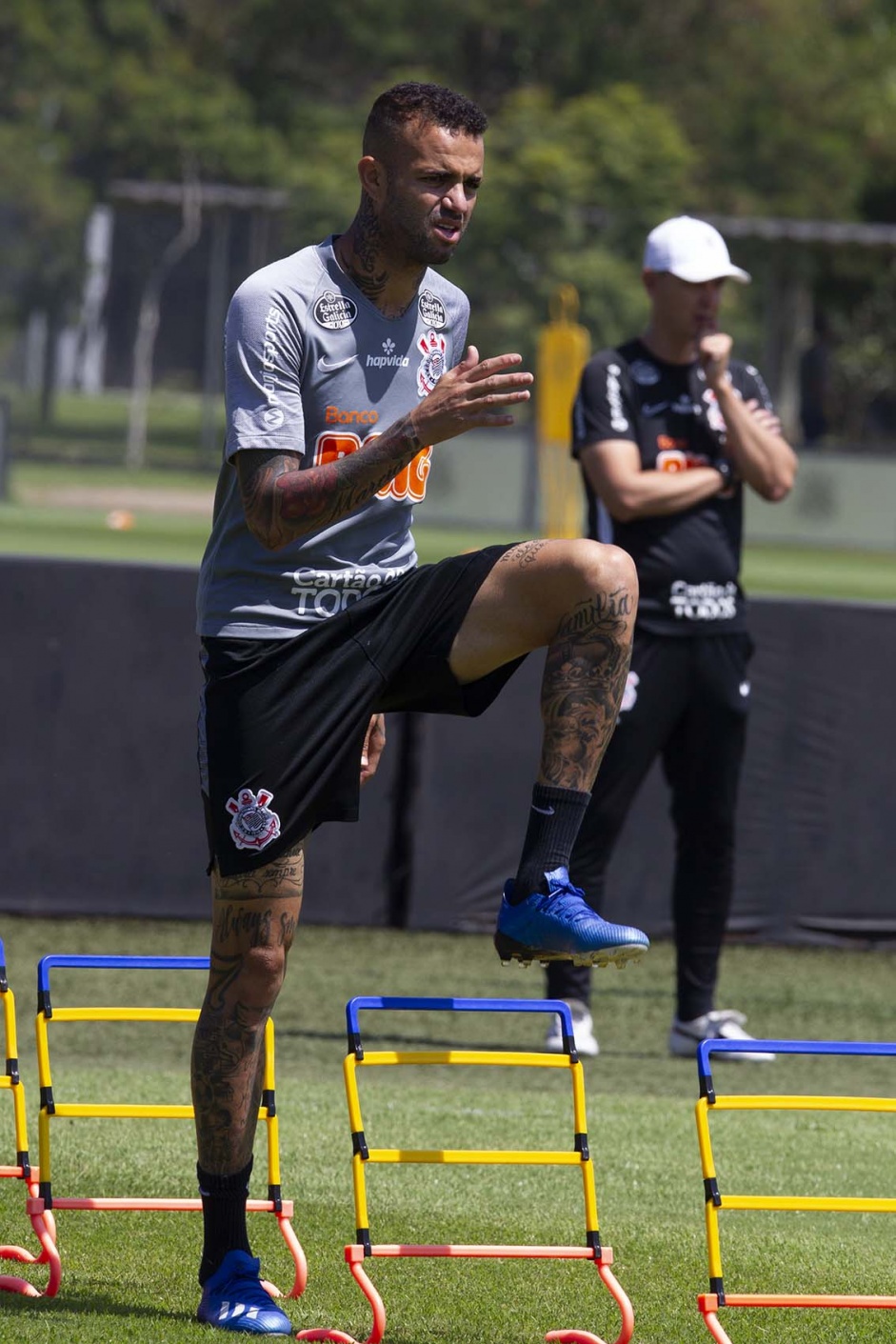 Luan em ação no treino desta manhã no CT