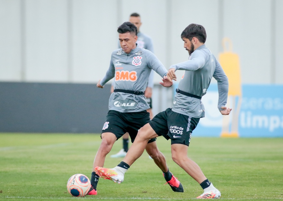 Gabriel no treino da tarde desta quarta-feira no CT Dr. Joaquim Grava