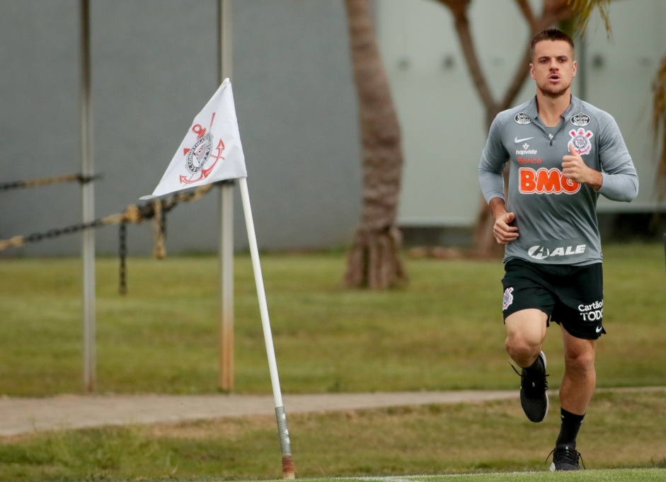 Ramiro no treino da tarde desta quarta-feira no CT Dr. Joaquim Grava