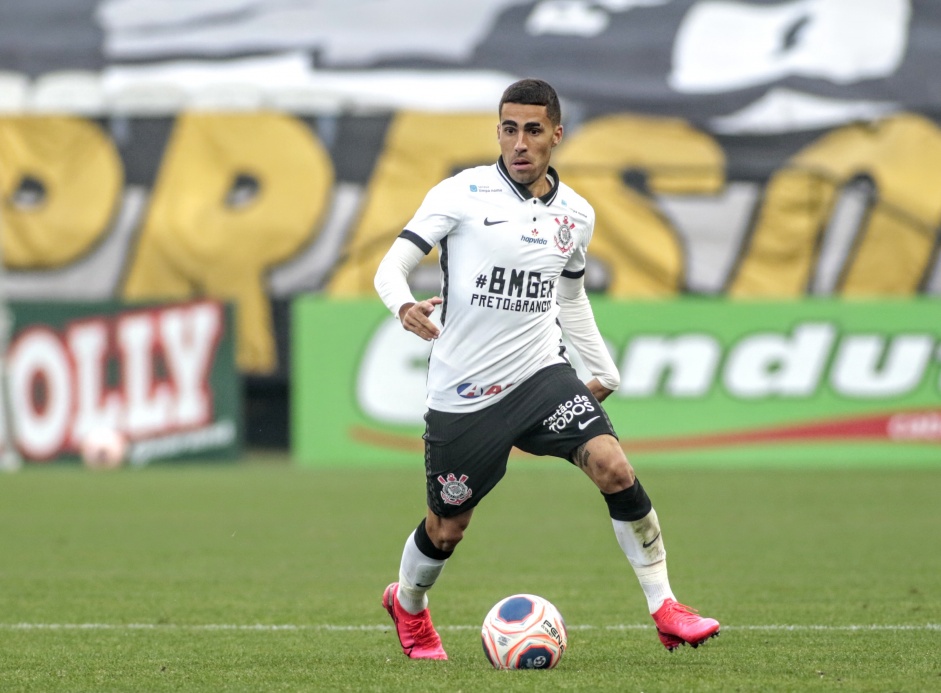 Gabriel no duelo contra contra o Mirassol, pela semifinal do Paulistão
