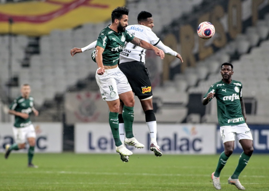 Jô no empate com Palmeiras na Arena Corinthians pela final do Campeonato Paulista