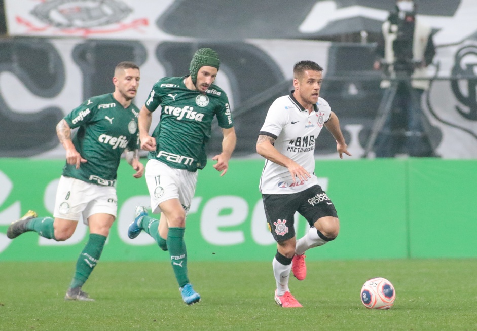 Corinthians e Palmeiras abrem 2021 com clássico no dia 6 de janeiro Corinthians e Palmeiras abrem 2021 com clássico no dia 6 de janeiro