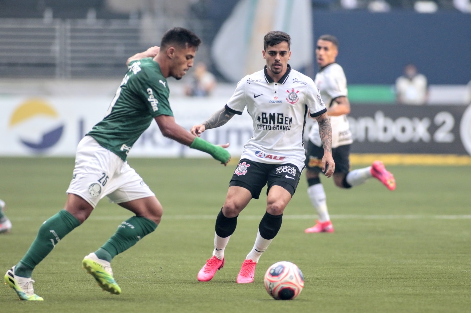 Fagner durante a final do Campeonato Paulista contra o Palmeiras