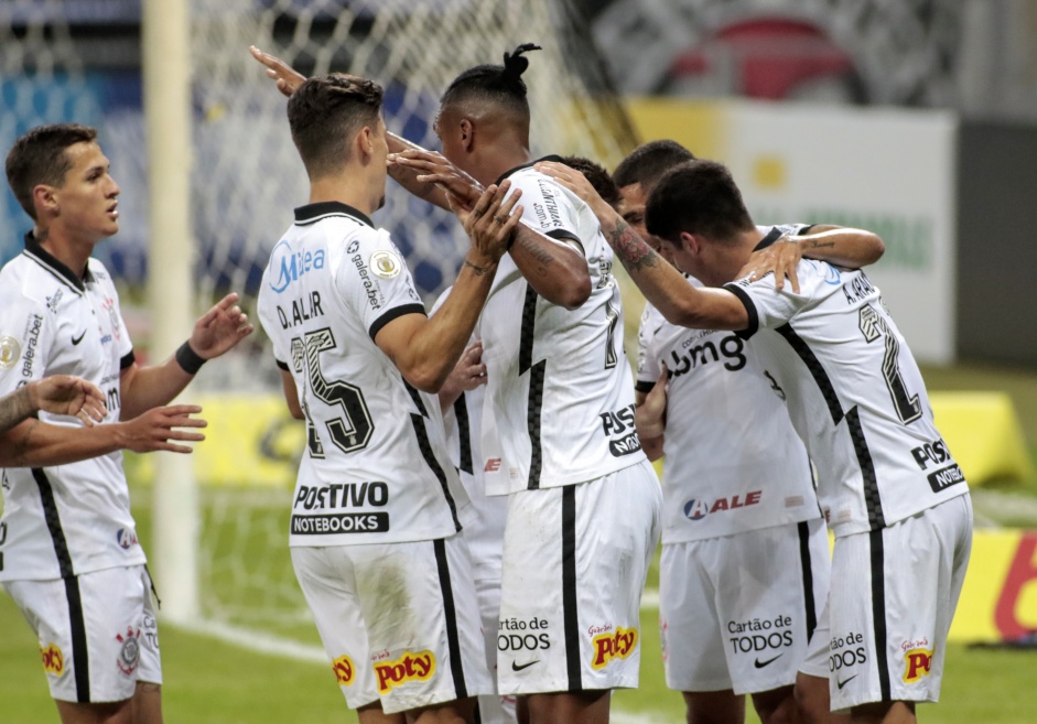 Corinthians estreou na segunda rodada por conta de jogo adiado contra o Atltico-GO