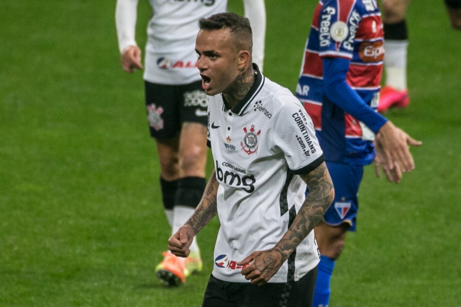 Luan marcou o gol de empate do Corinthians contra o Fortaleza e foi eleito o melhor em campo pela Fiel
