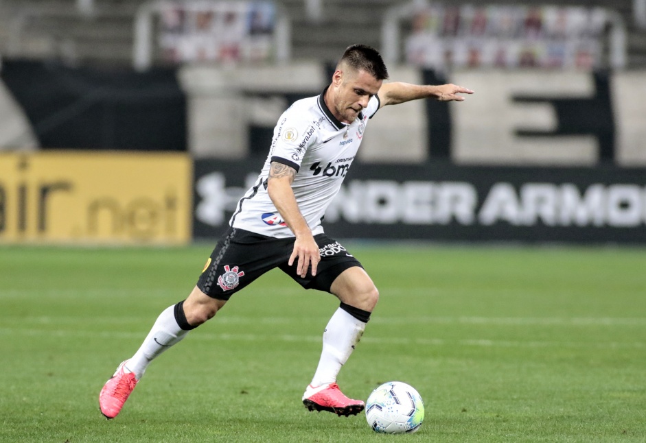 Ramiro no jogo contra o Botafogo, na Neo Química Arena