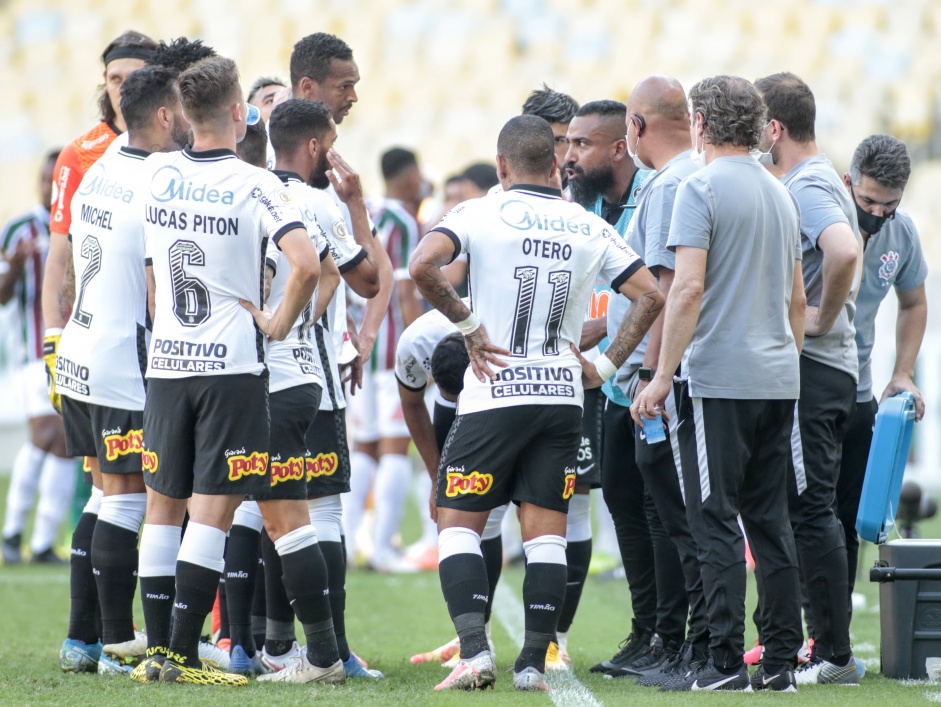 Corinthians perde para Fluminense por 2 a 1, no Maracan, pela dcima rodada do Brasileiro