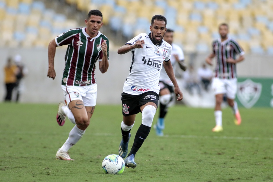 Everaldo no jogo contra o Fluminense, no Maracan, pelo Brasileiro