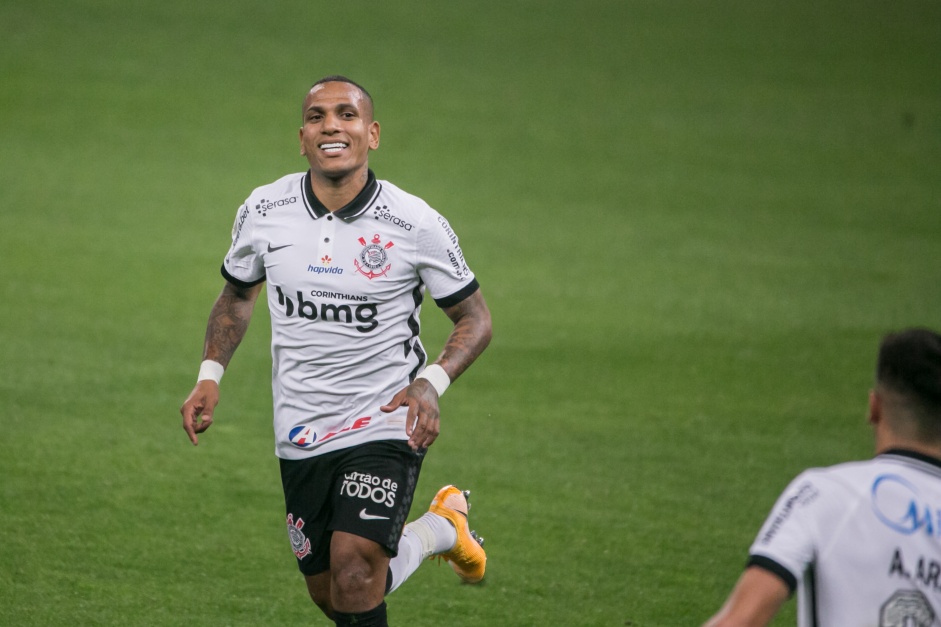 Otero abriu o placar para o Corinthians contra o Bahia, na Neo Qumica Arena