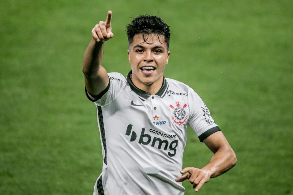 Roni anotou o segundo gol do Corinthians, contra o Bahia, na Neo Química Arena