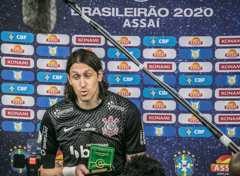 Cássio foi eleito craque da partida pela transmissão da Globo