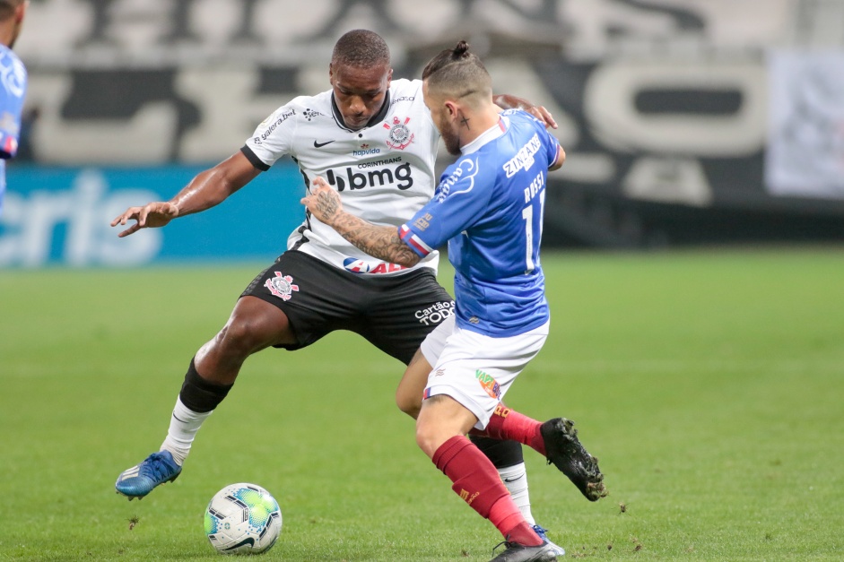 Xavier no duelo contra o Bahia, pelo Brasileiro, na Neo Qumica Arena