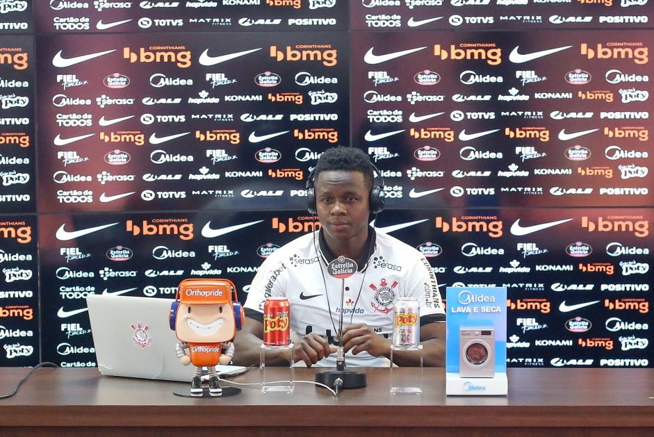 Apresentação e coletiva de imprensa - Cazares