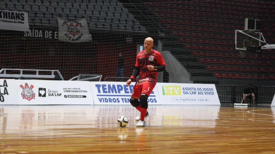 Corinthians do goleiro Careca abre o mata-mata da Liga Nacional de Futsal no Paran