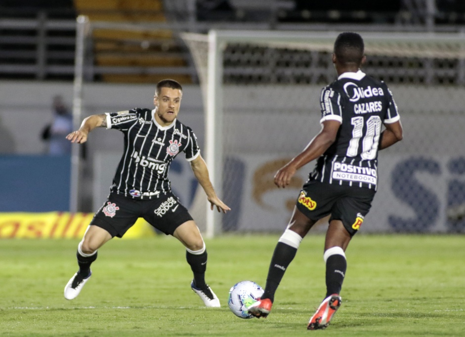 Ramiro em ao contra o Bragantino pelo Campeonato Brasileiro