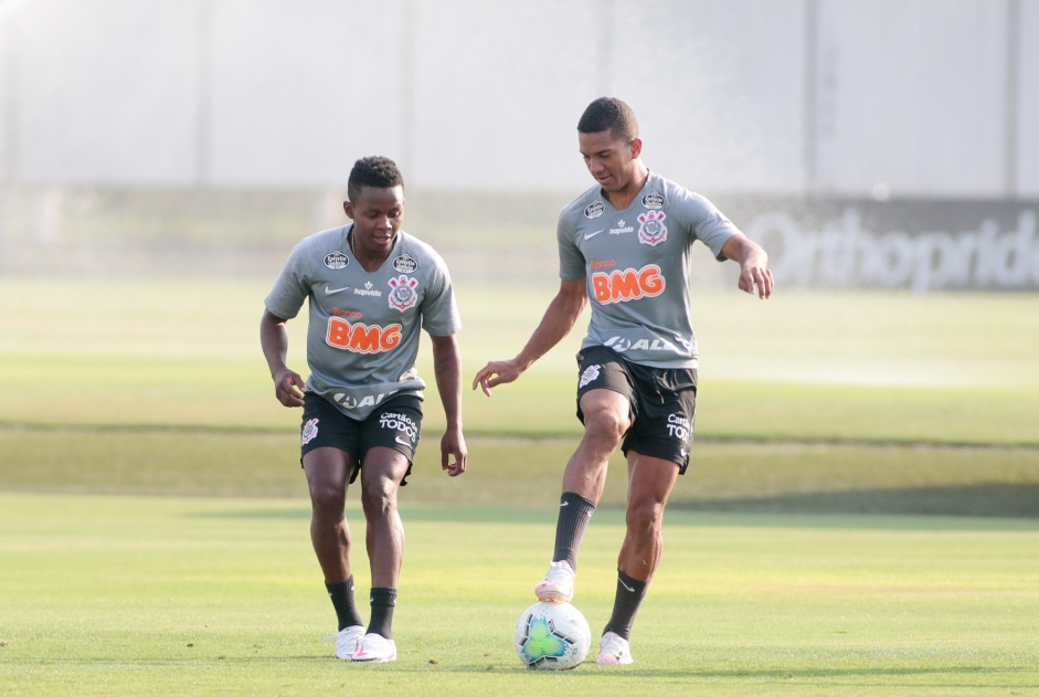 Davó é a grande novidade do Corinthians para duelo com Internacional