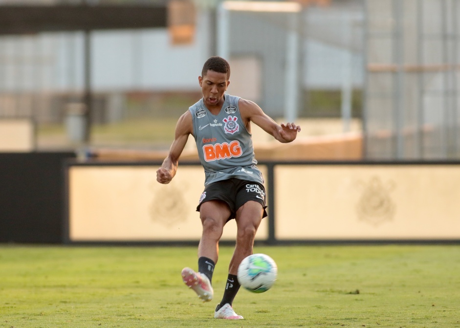 Dav no ltimo treino do Corinthians antes do jogo contra o Santos