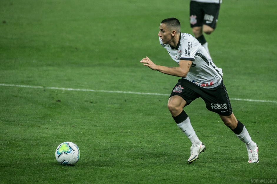 Gustavo Mantuan ser desfalque nos dois prximos jogos do Corinthians