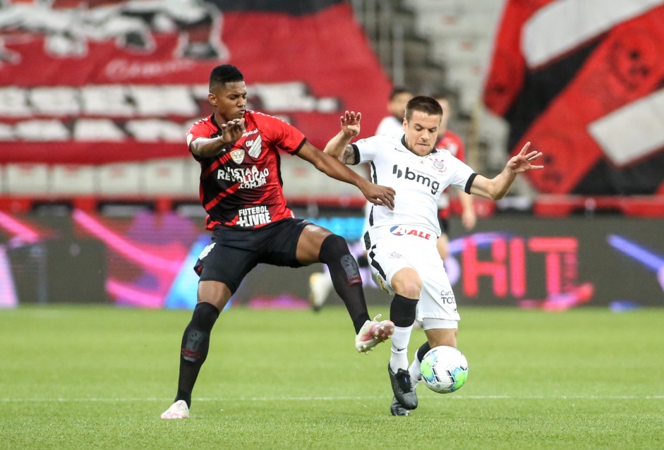 Ramiro ser ausncia na partida contra o Flamengo