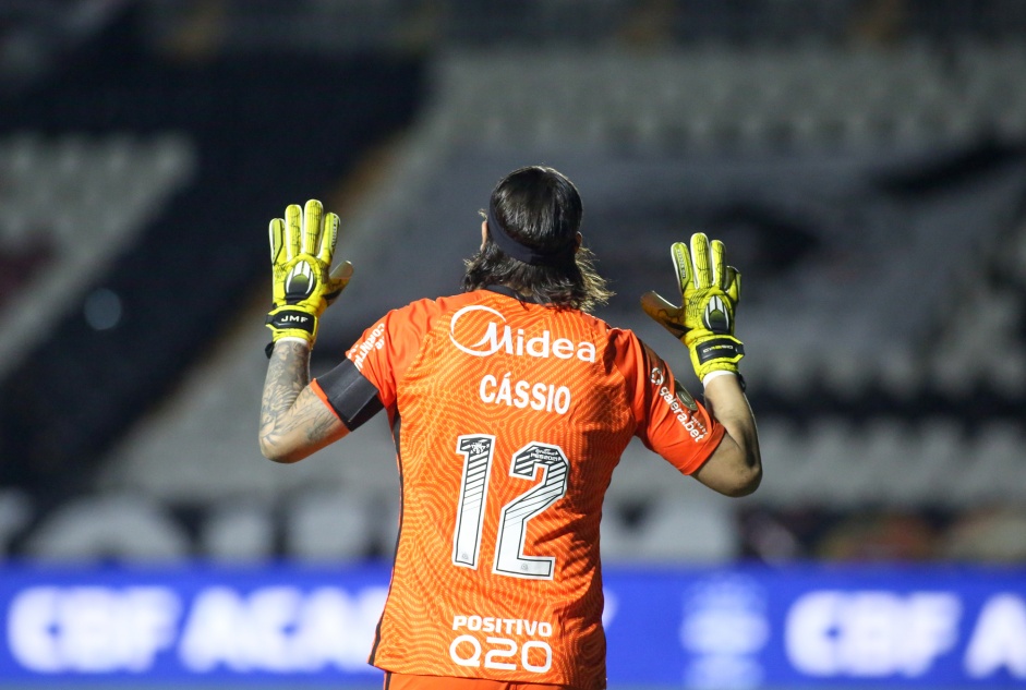 Cássio no duelo contra o Vasco, pelo Campeonato Brasileiro