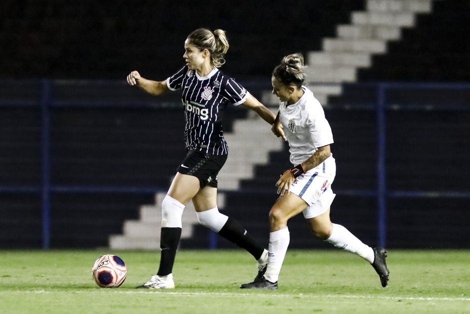 Érika no jogo contra o Santos, pelo Paulistão Feminino