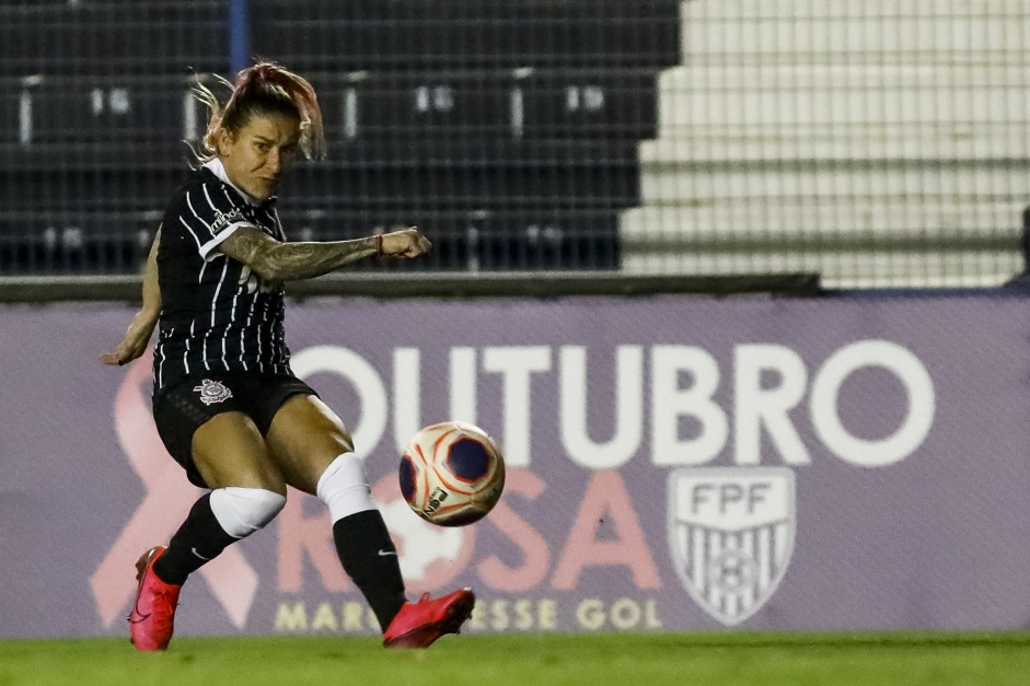 Gabi Zanotti no jogo contra o Santos, pelo Paulisto Feminino