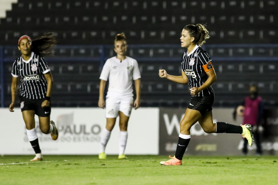 Tamires no jogo contra o Santos, pelo Paulisto Feminino