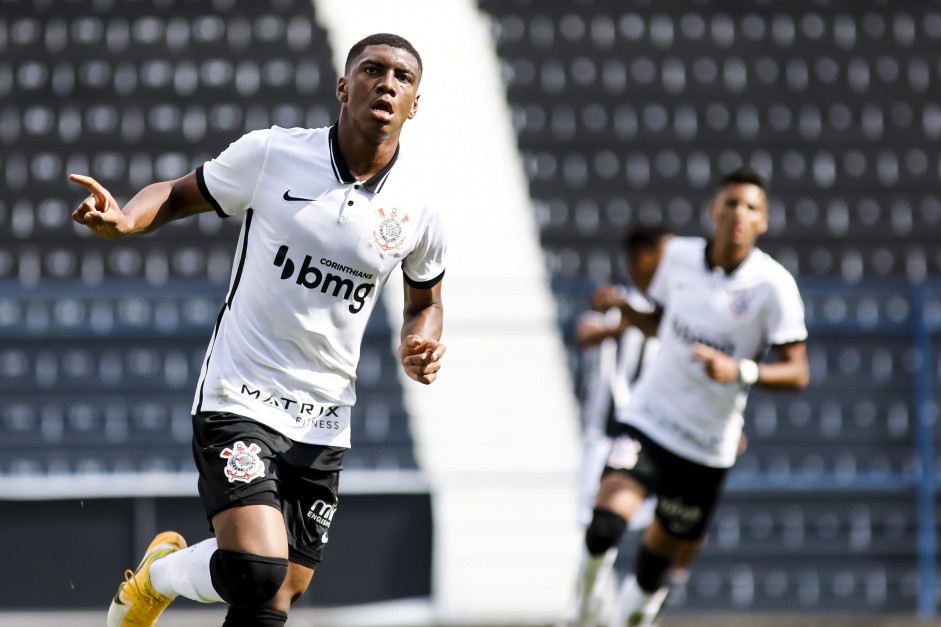 Corinthians vence o Botafogo pelo Brasileiro Sub-17