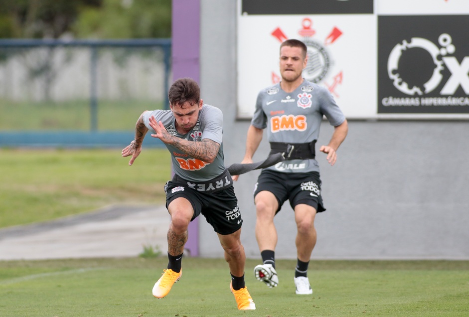 Gustavo Mosquito e Ramiro sero titulares do Corinthians nesta segunda-feira