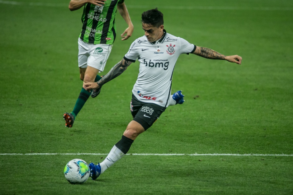 Fagner no jogo contra o América-MG, na Neo Química Arena ...