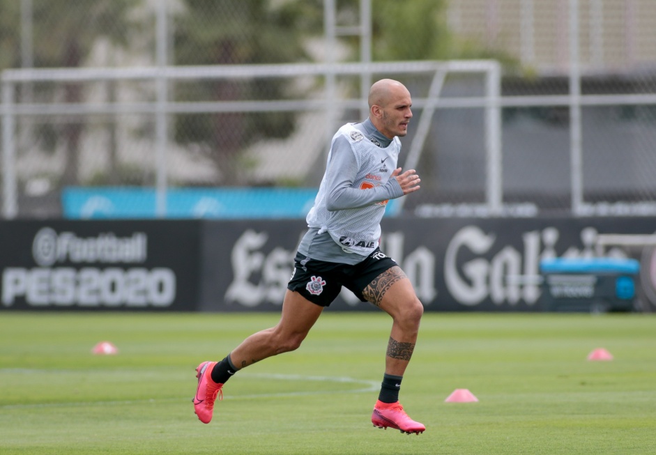 Fbio Santos segue invicto desde que retorno ao Corinthians