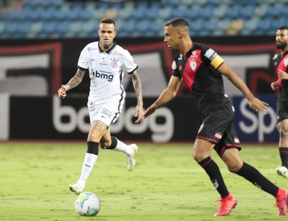 Luan na partida contra o Atltico-GO, pelo Campeonato Brasileiro