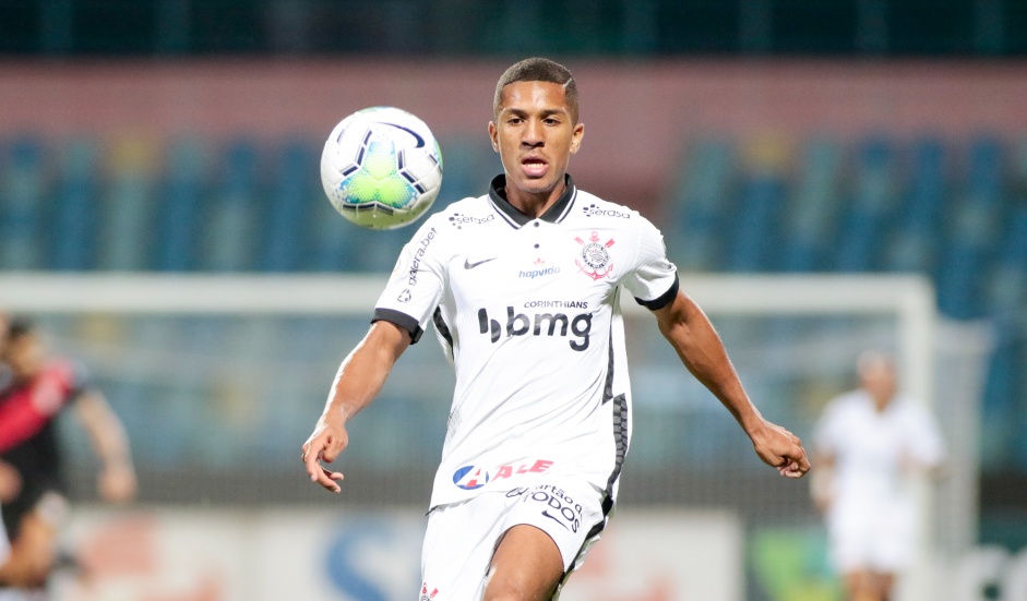 Davó no jogo contra o Atlético-GO, pelo Brasileirão
