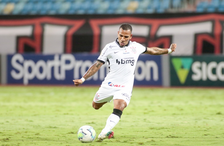 Otero no jogo contra o Atlético-GO, pelo Brasileirão