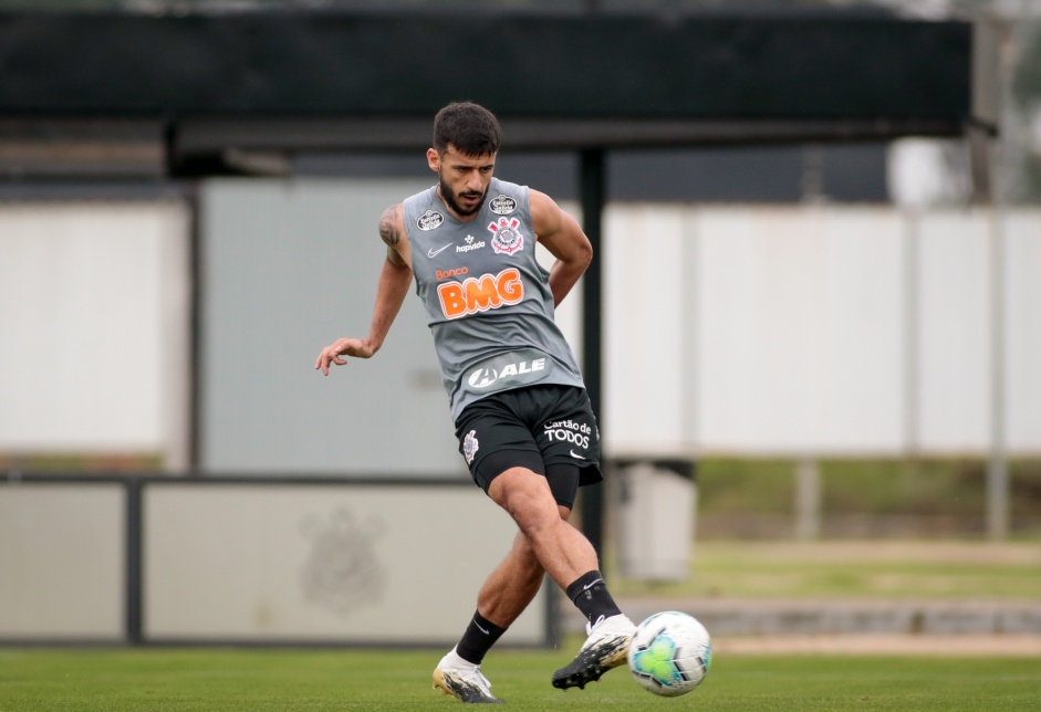 Camacho já está em isolamento para cumprir quarentena Camacho já está em isolamento para cumprir quarentena