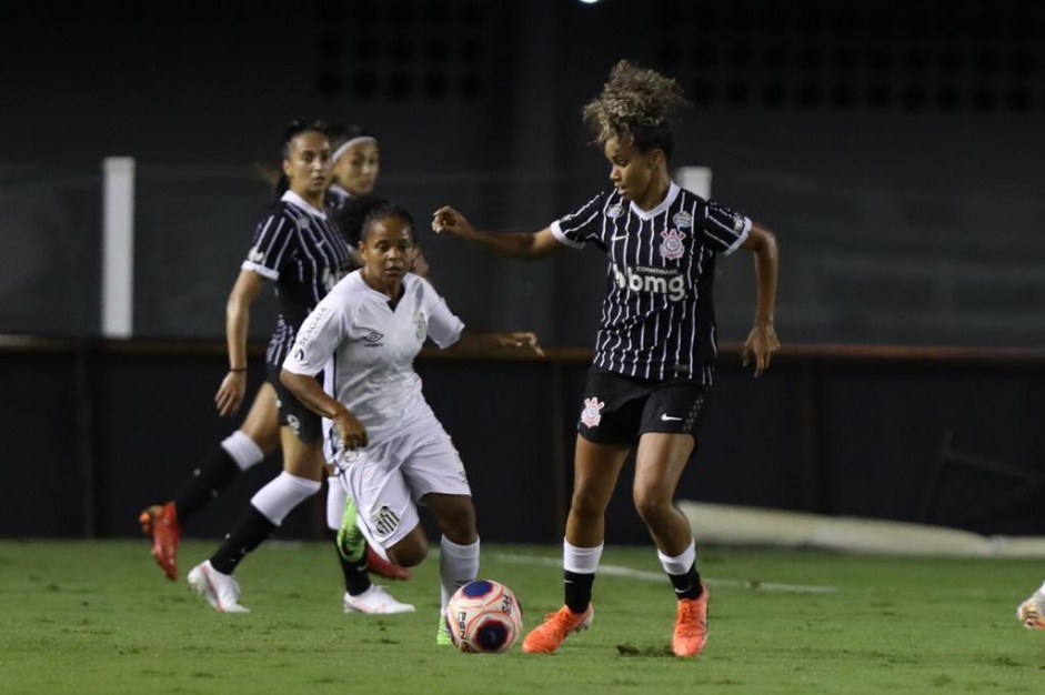 Corinthians Feminino roda bastante o elenco para dar chance a todas as jogadoras