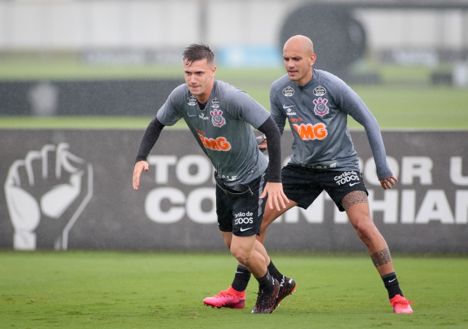 Lucas Piton e Fbio Santos em treinamento no CT Joaquim Grava