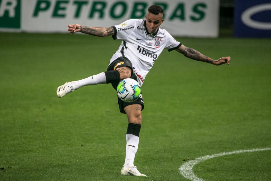 Luan na partida diante o Grêmio, pelo Brasileirão