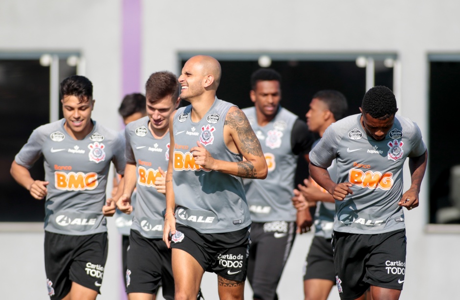 Corinthians busca uma vitria importante em Curitiba