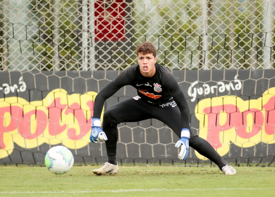 Donelli no ltimo treino antes do jogo contra o Botafogo