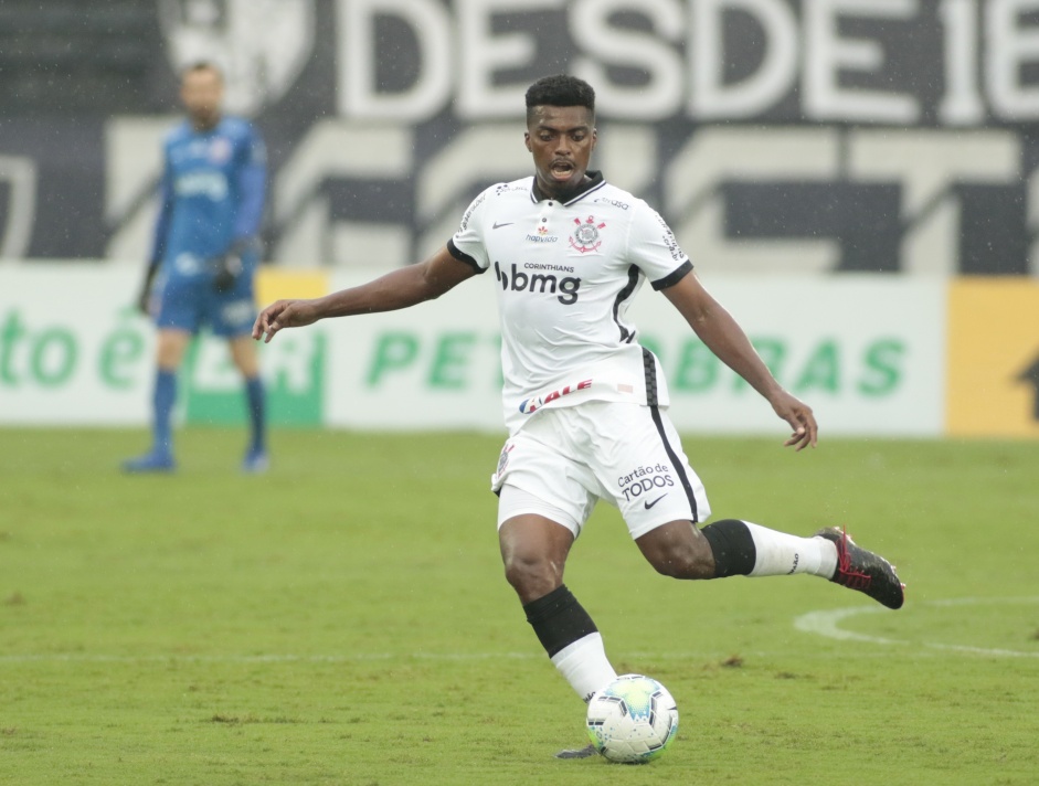 Jemerson atuando diante do Botafogo, no Engenho