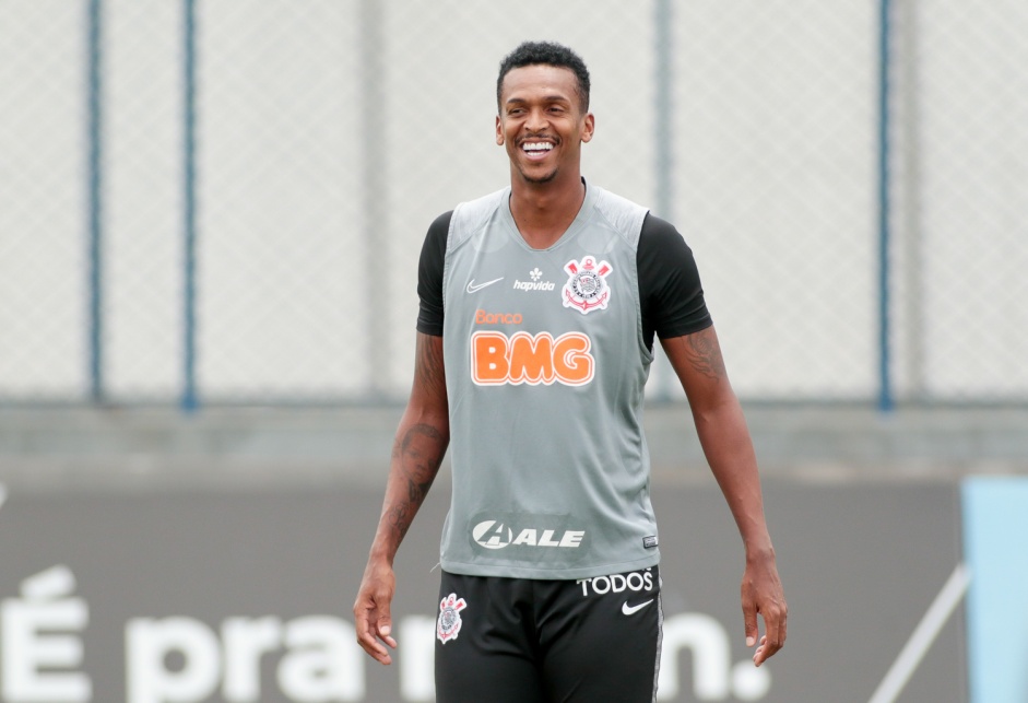 J no ltimo treino antes do jogo contra o Botafogo