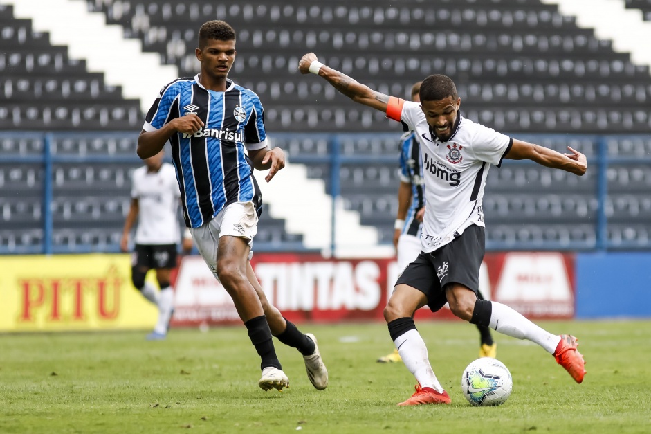 Vitinho durante jogo pelo quartas de final do Brasileiro Sub-20