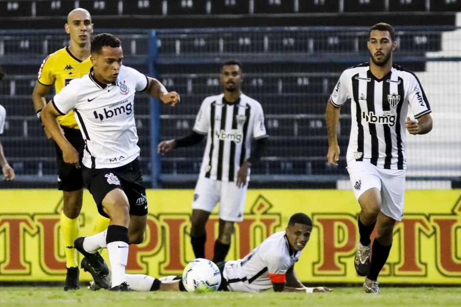 Corinthians e Atltico-MG empatam pelo Brasileiro Sub-20